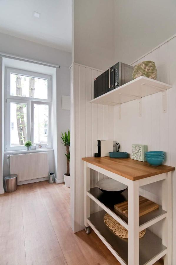 ⍟Luxurious And Bright⍟ 5 Min Walk To City Center Lägenhet Wien Exteriör bild